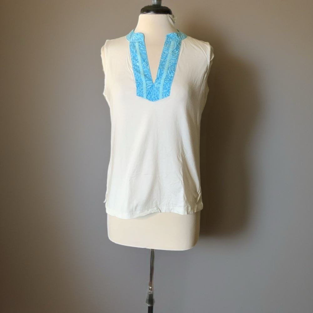 Lilly Pulitzer Jubilee Sleeveless White and Blue Women's Top. 100% cotton. M